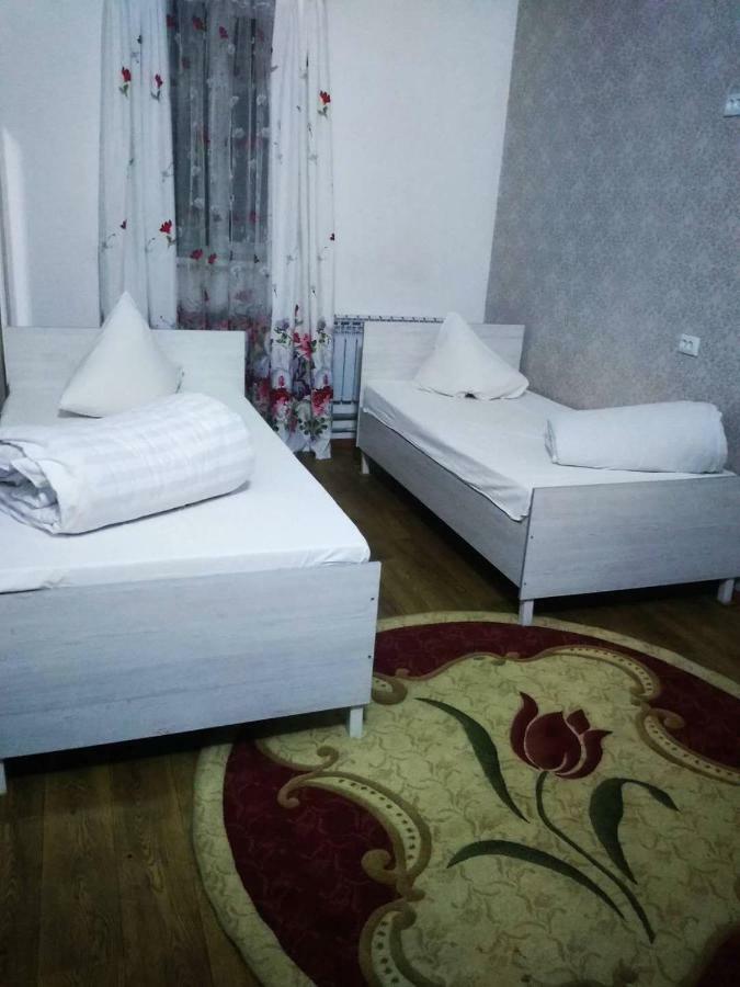 Saima Guest House Osh Exterior foto